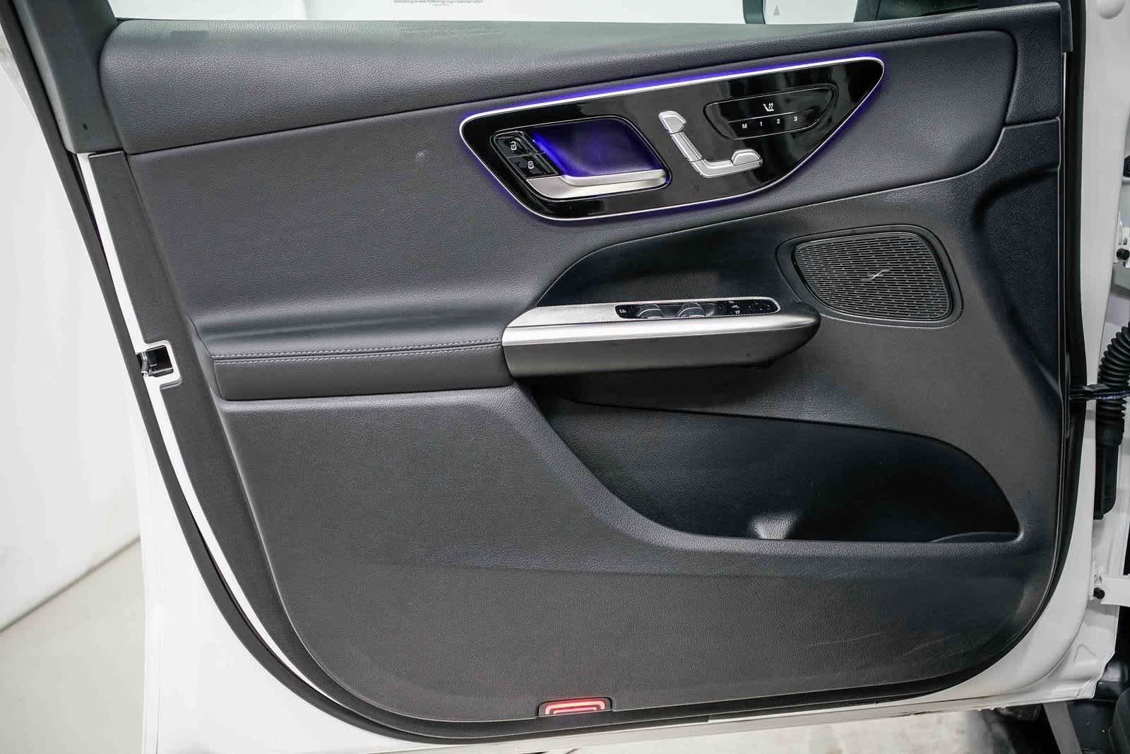 Thumbnail: 2025 Mercedes-Benz GLC - 19