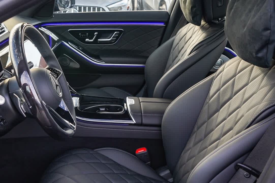 Thumbnail: 2025 Mercedes-Benz S-Class - 21