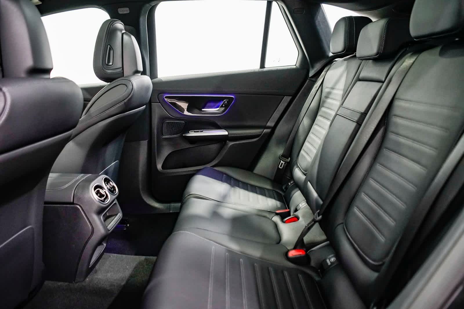 Thumbnail: 2026 Mercedes-Benz GLC - 19