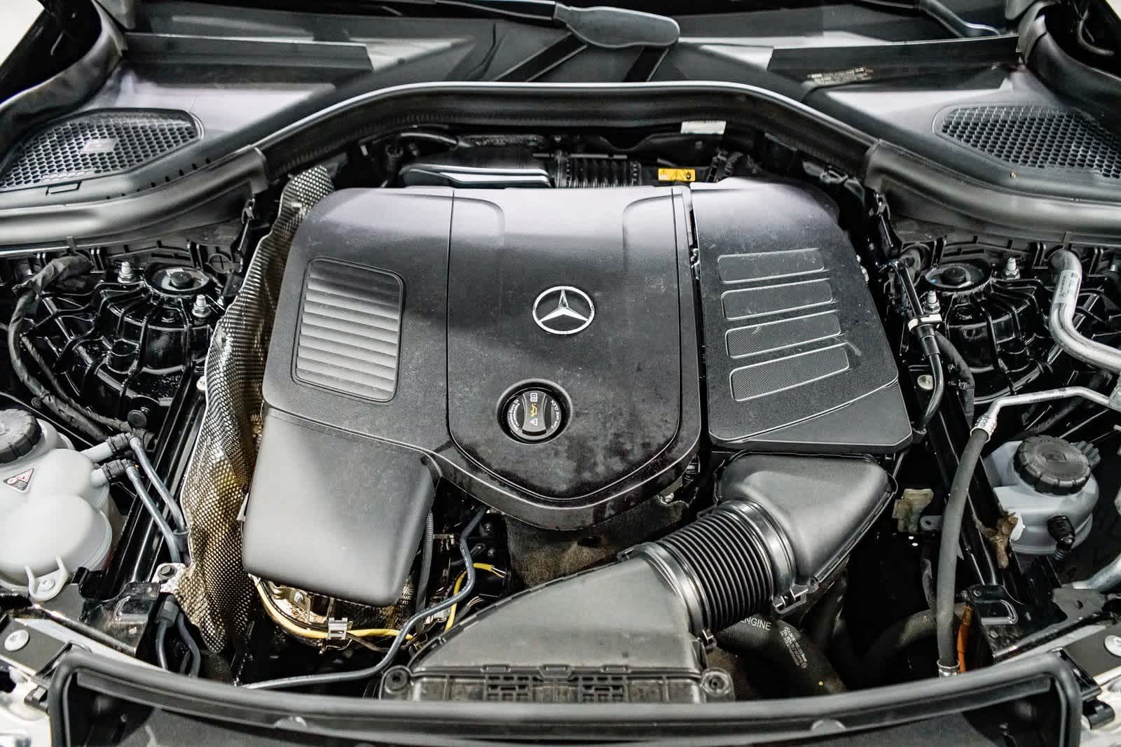 Thumbnail: 2025 Mercedes-Benz GLC - 27