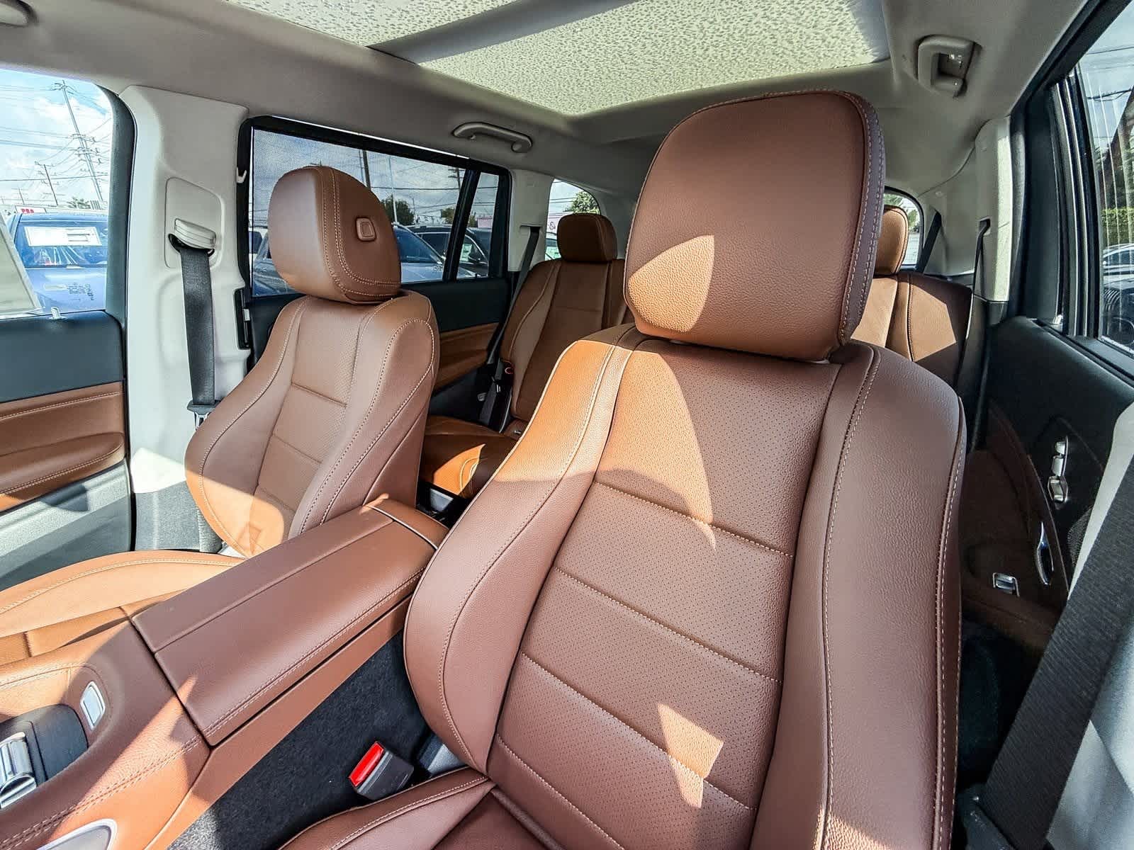 Thumbnail: 2026 Mercedes-Benz GLS - 26