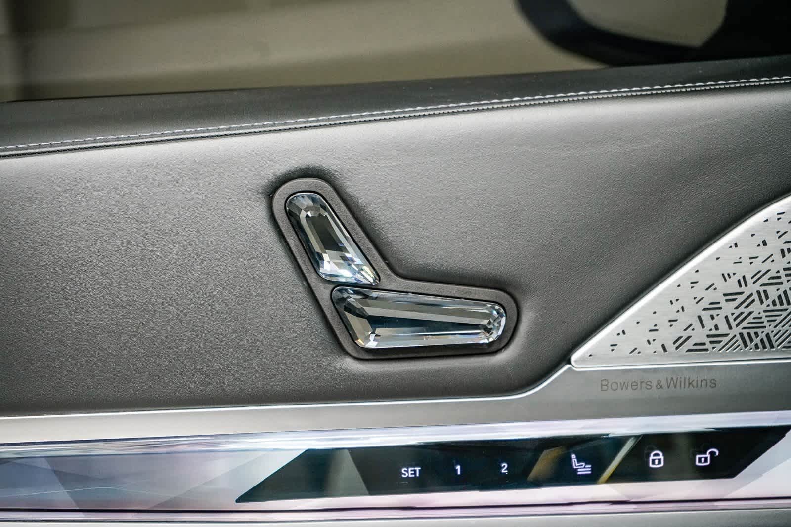 Thumbnail: 2023 BMW i7 - 21