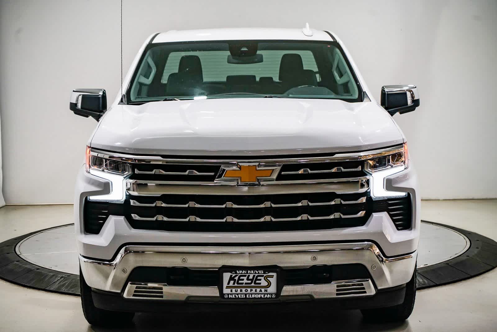 Thumbnail: 2022 Chevrolet Silverado 1500 - 3