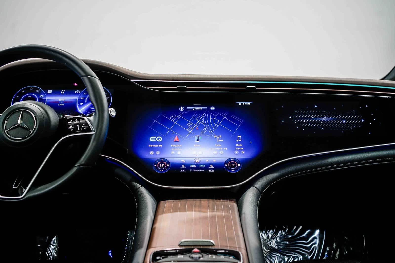 Thumbnail: 2023 Mercedes-Benz EQS - 13