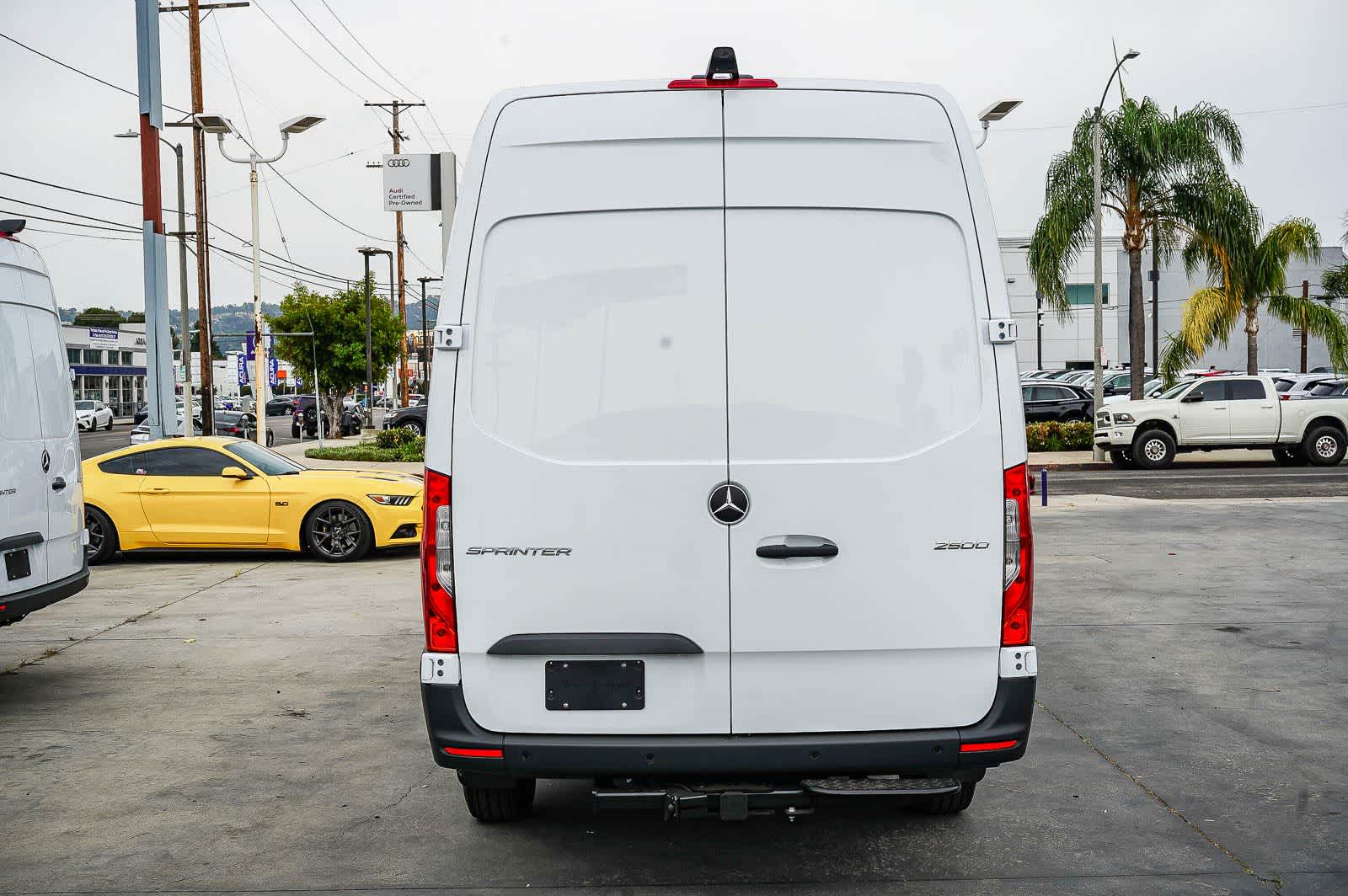 Thumbnail: 2026 Mercedes-Benz Sprinter - 5