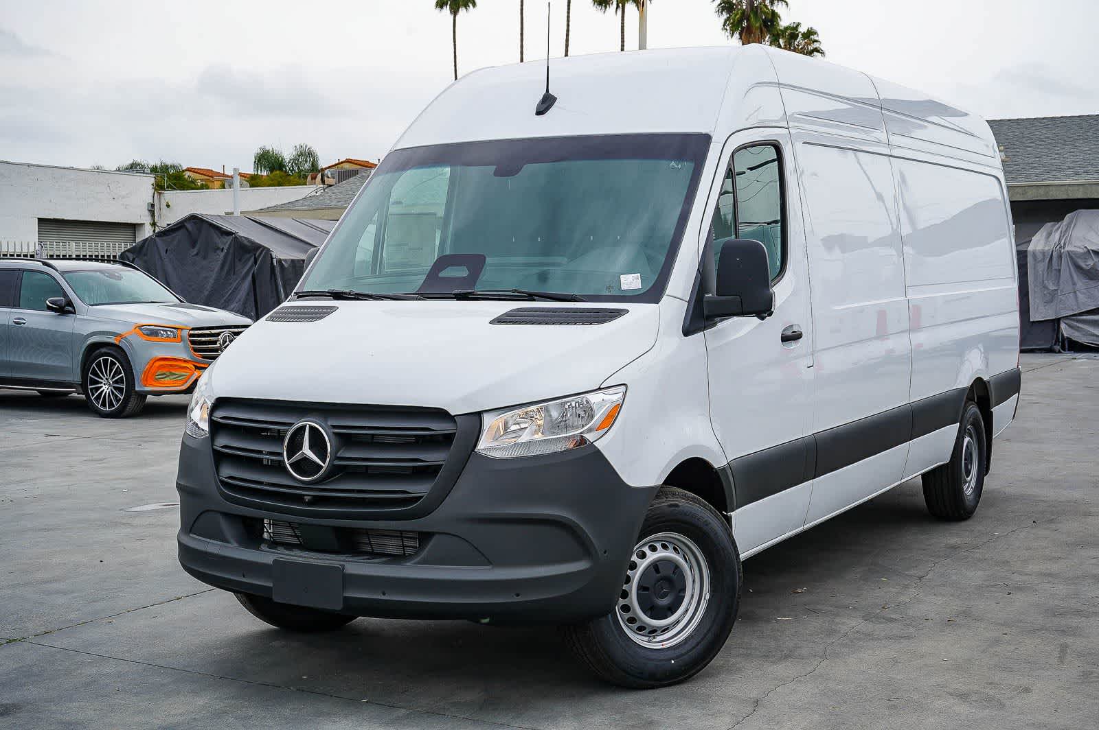 Thumbnail: 2026 Mercedes-Benz Sprinter - 1