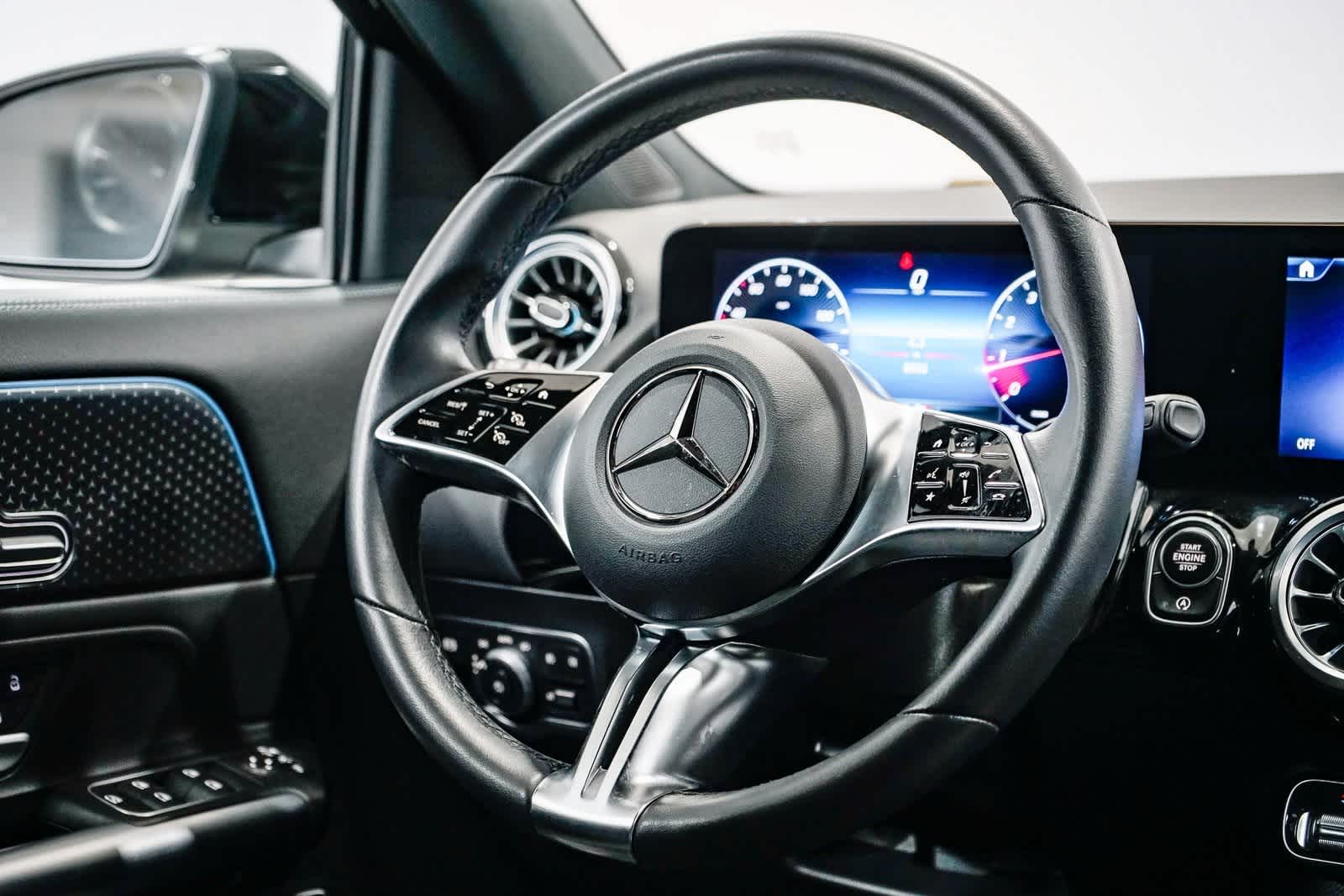 Thumbnail: 2025 Mercedes-Benz GLA - 14