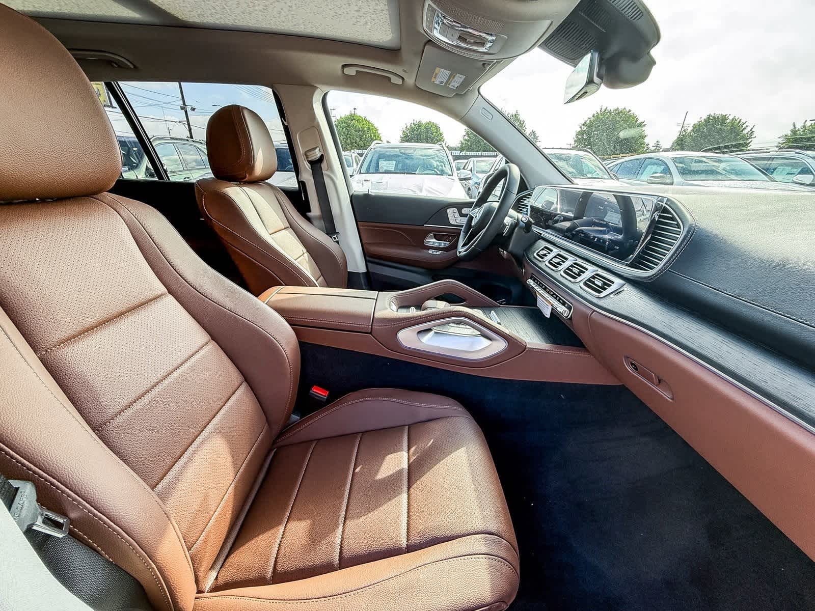 Thumbnail: 2026 Mercedes-Benz GLS - 18