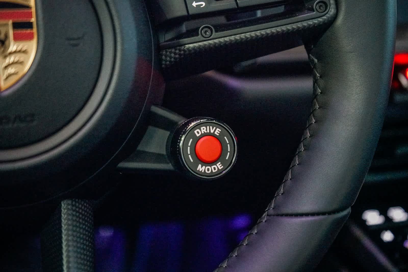 Thumbnail: 2025 Porsche 911 - 29