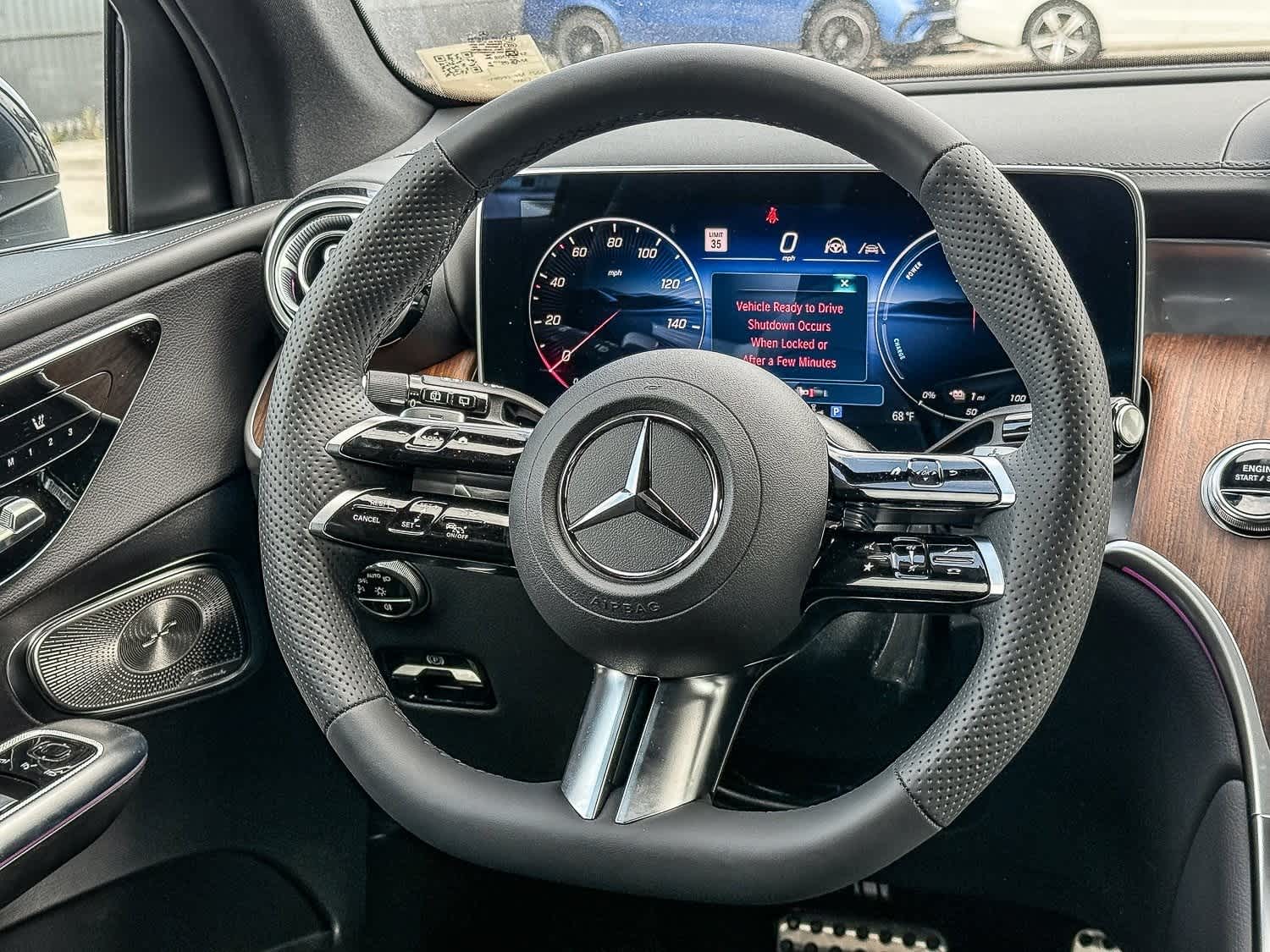 Thumbnail: 2025 Mercedes-Benz GLC - 16