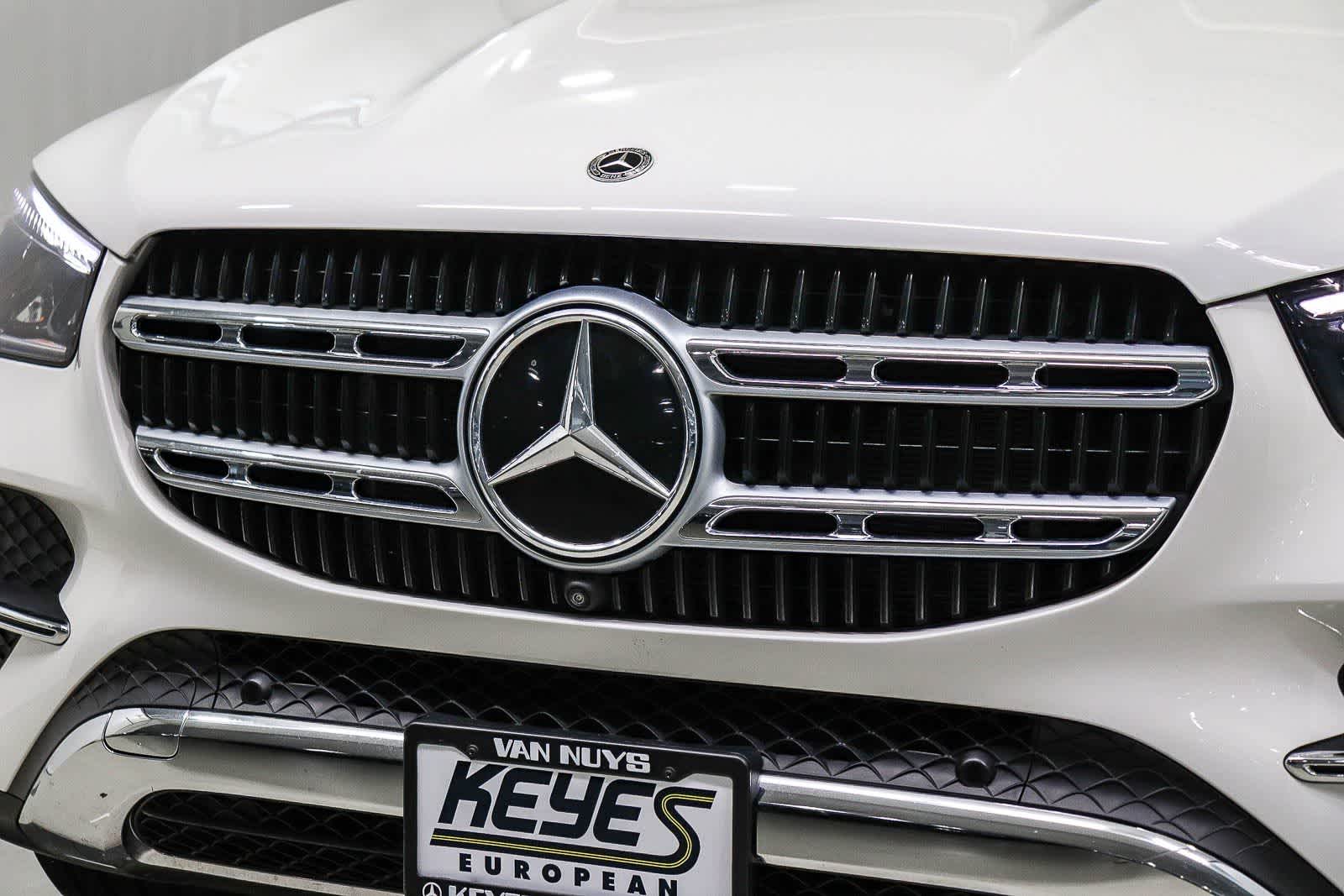 Thumbnail: 2026 Mercedes-Benz GLE - 8