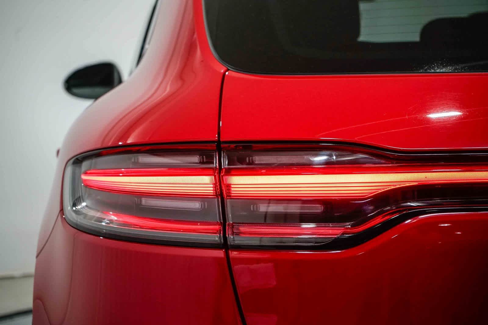 Thumbnail: 2024 Porsche Macan - 9