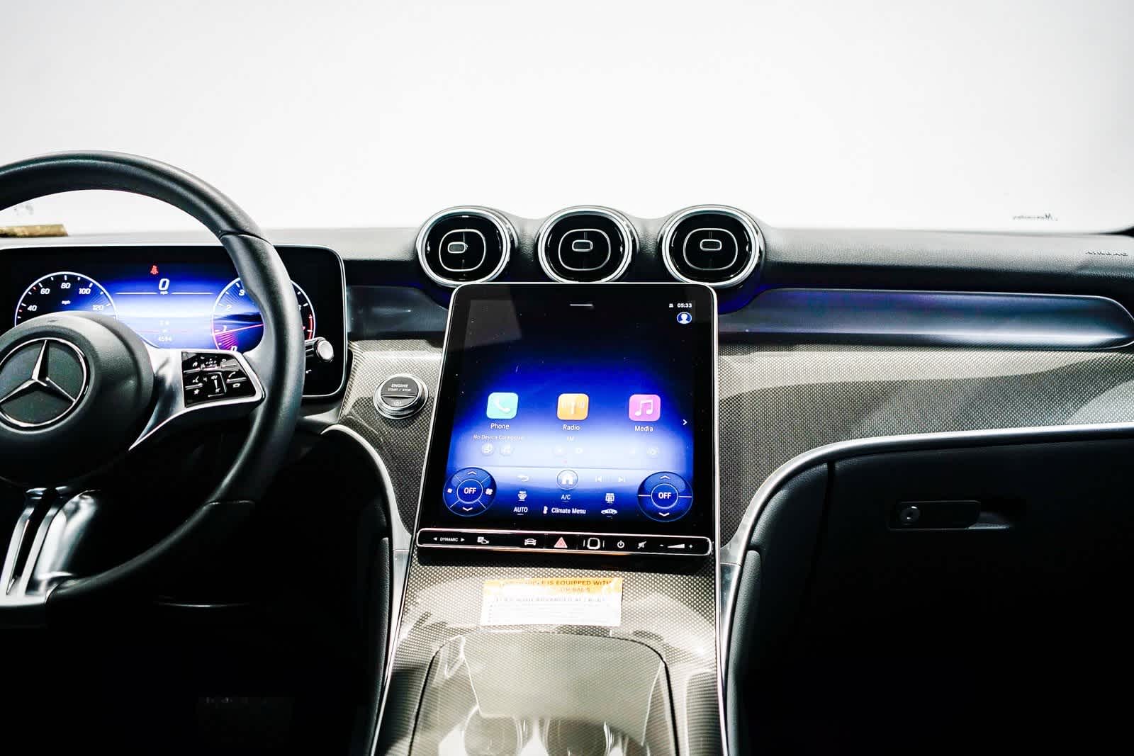 Thumbnail: 2025 Mercedes-Benz GLC - 12