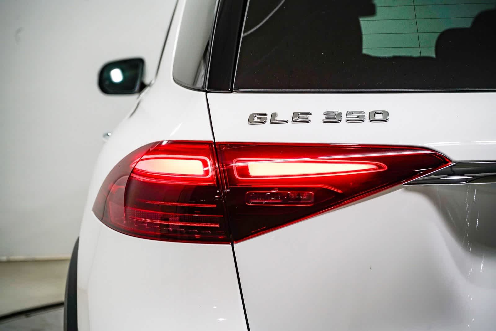 Thumbnail: 2025 Mercedes-Benz GLE - 9