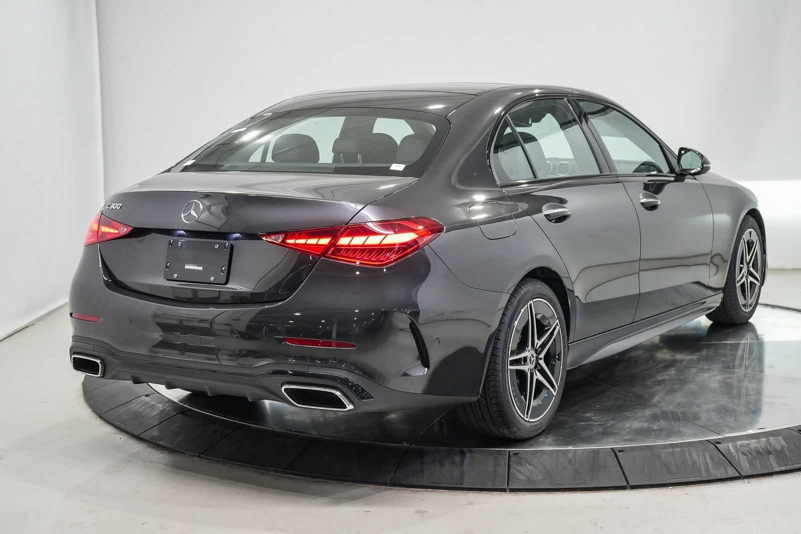 Thumbnail: 2025 Mercedes-Benz C-Class - 4