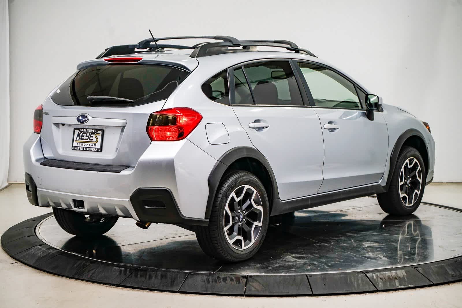 Thumbnail: 2016 Subaru Crosstrek - 4