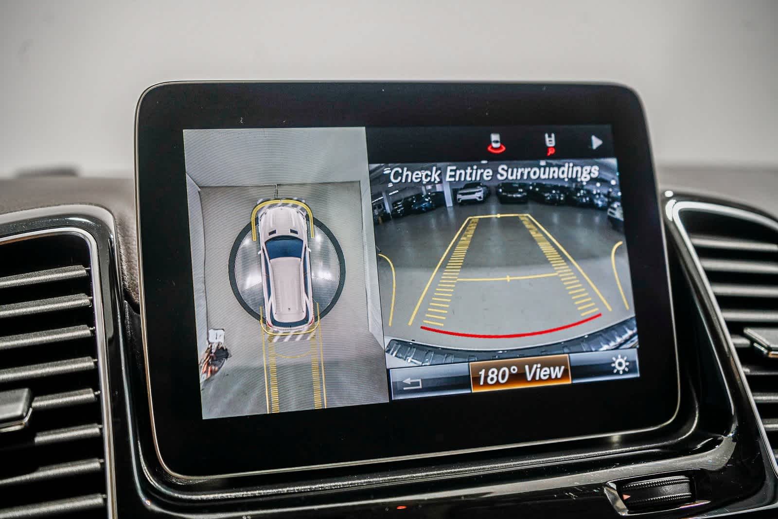 Thumbnail: 2017 Mercedes-Benz GLE - 24