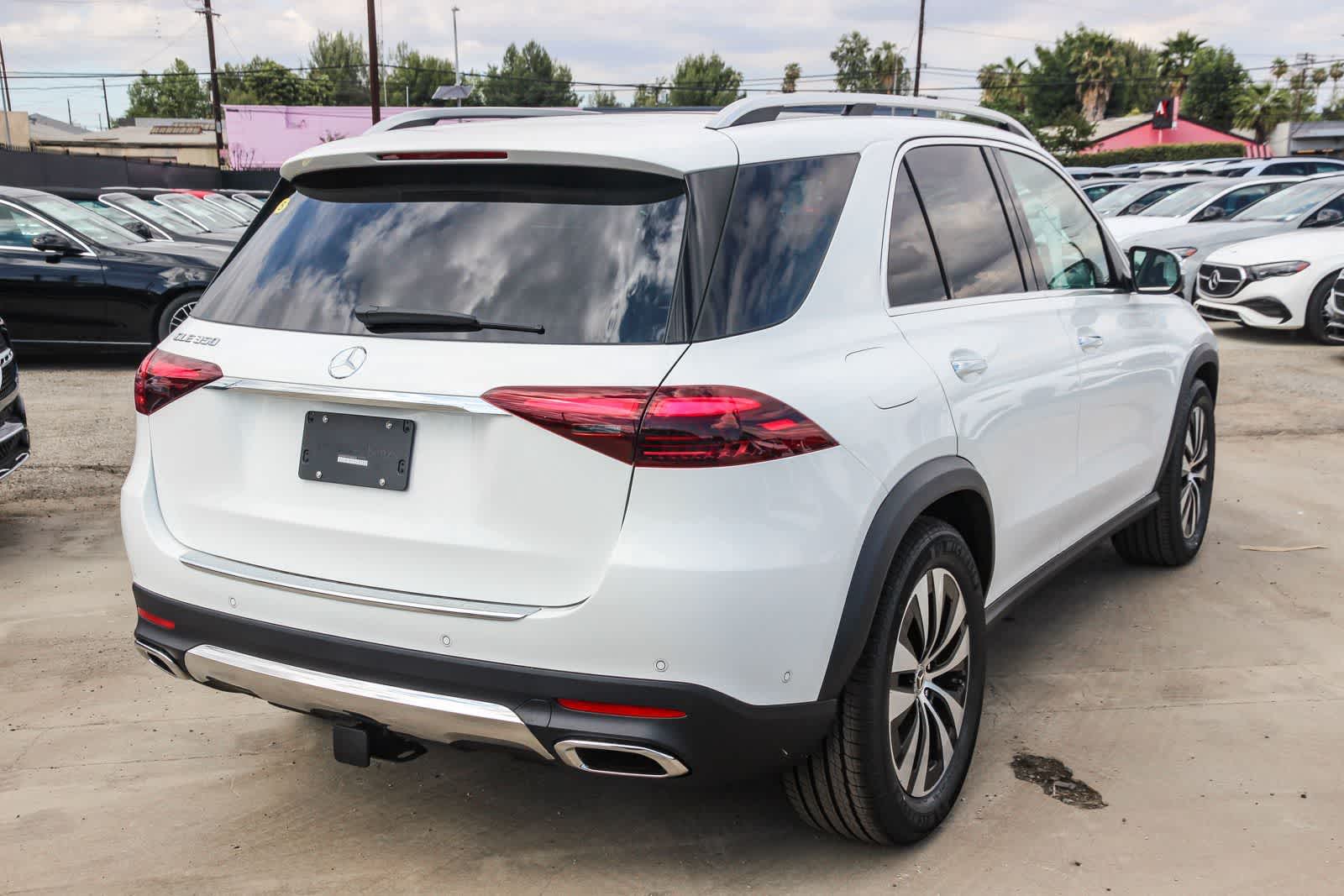 Thumbnail: 2026 Mercedes-Benz GLE - 4