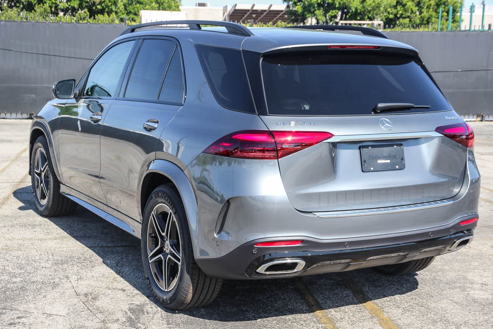 Thumbnail: 2026 Mercedes-Benz GLE - 6
