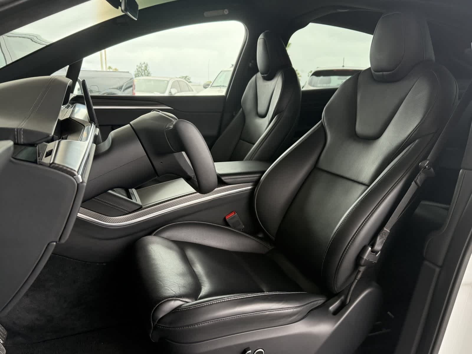 Thumbnail: 2022 Tesla Model X - 6
