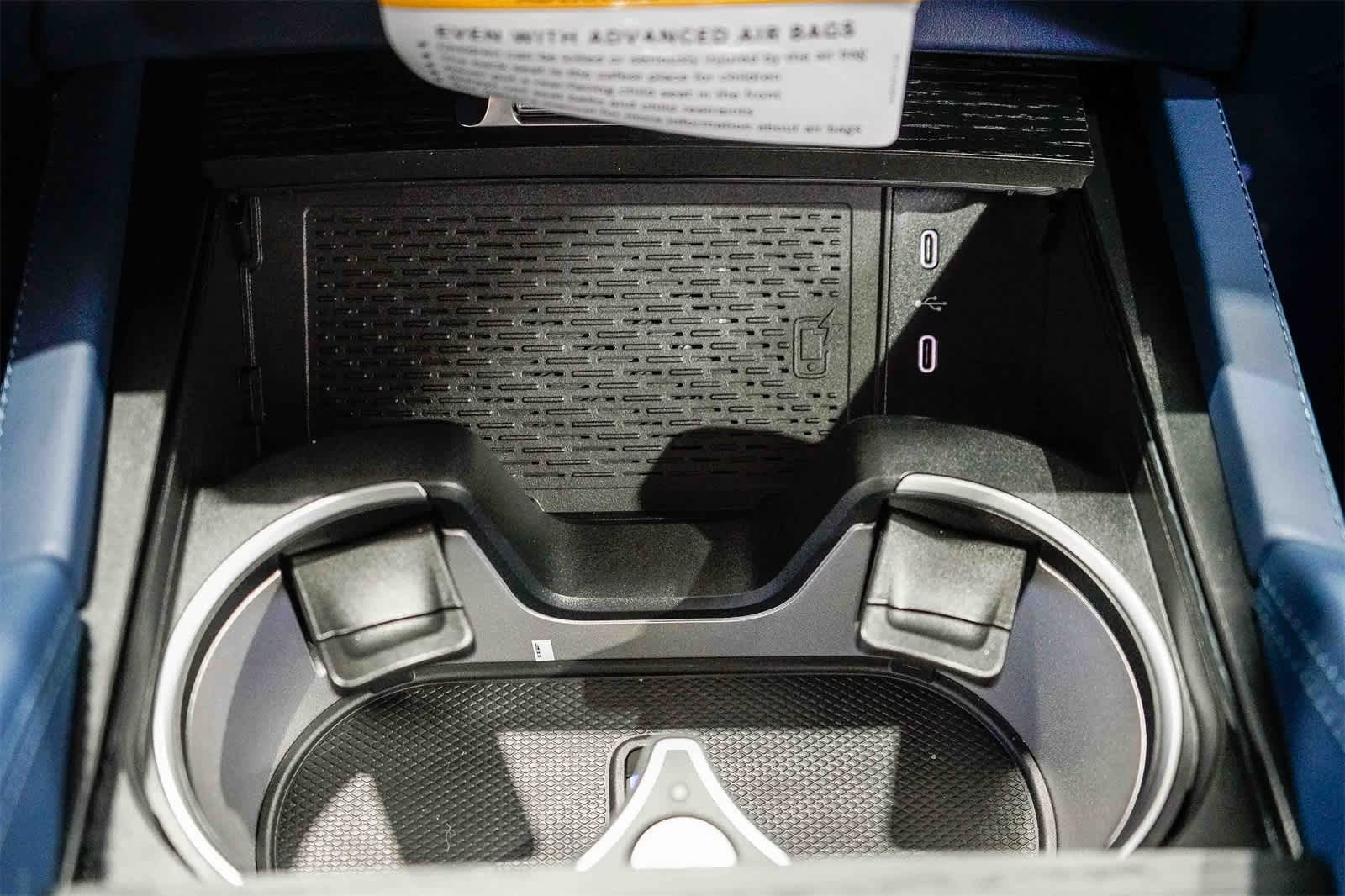 Thumbnail: 2026 Mercedes-Benz GLS - 22