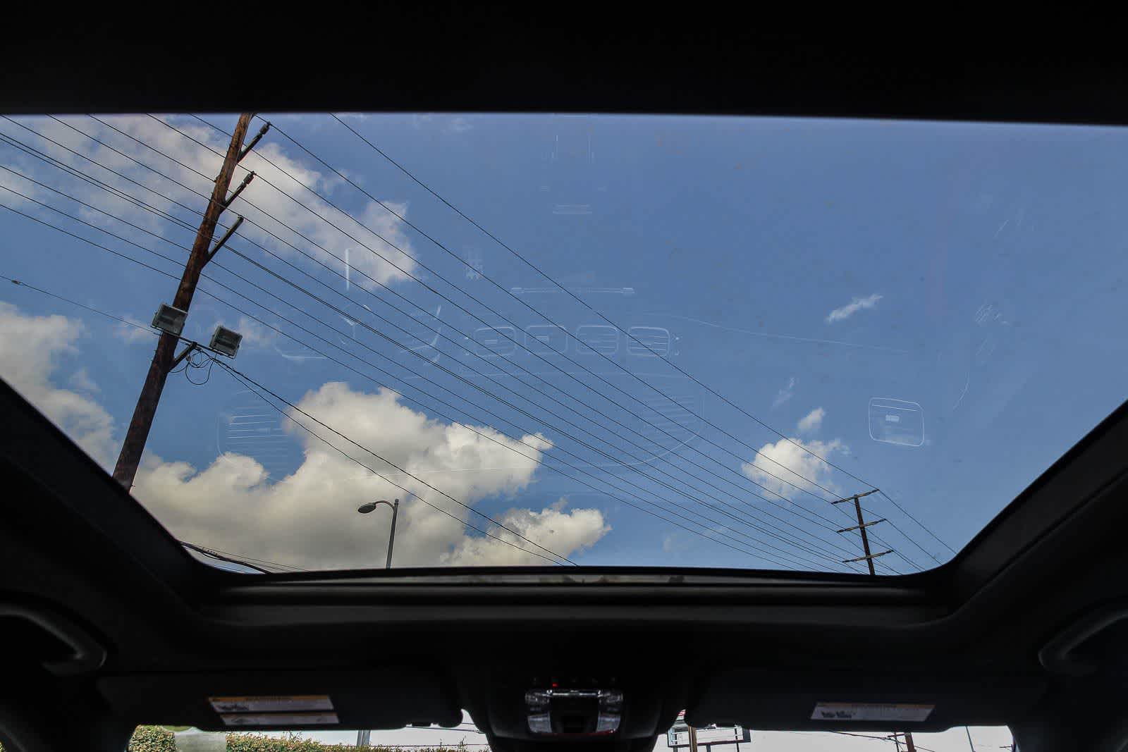 Thumbnail: 2026 Mercedes-Benz GLE - 16