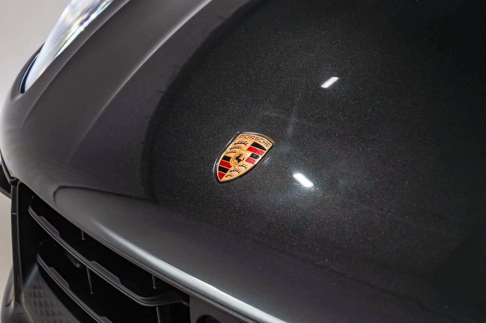 Thumbnail: 2023 Porsche Macan - 9