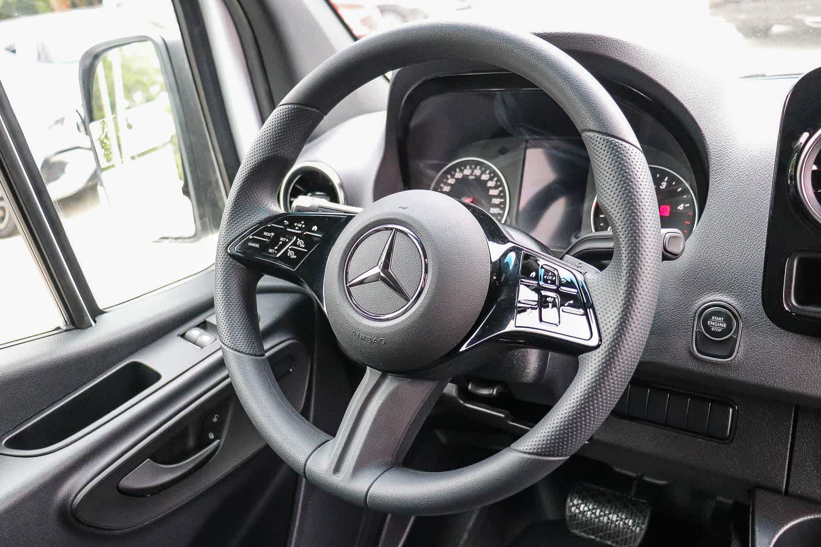 Thumbnail: 2026 Mercedes-Benz Sprinter - 17