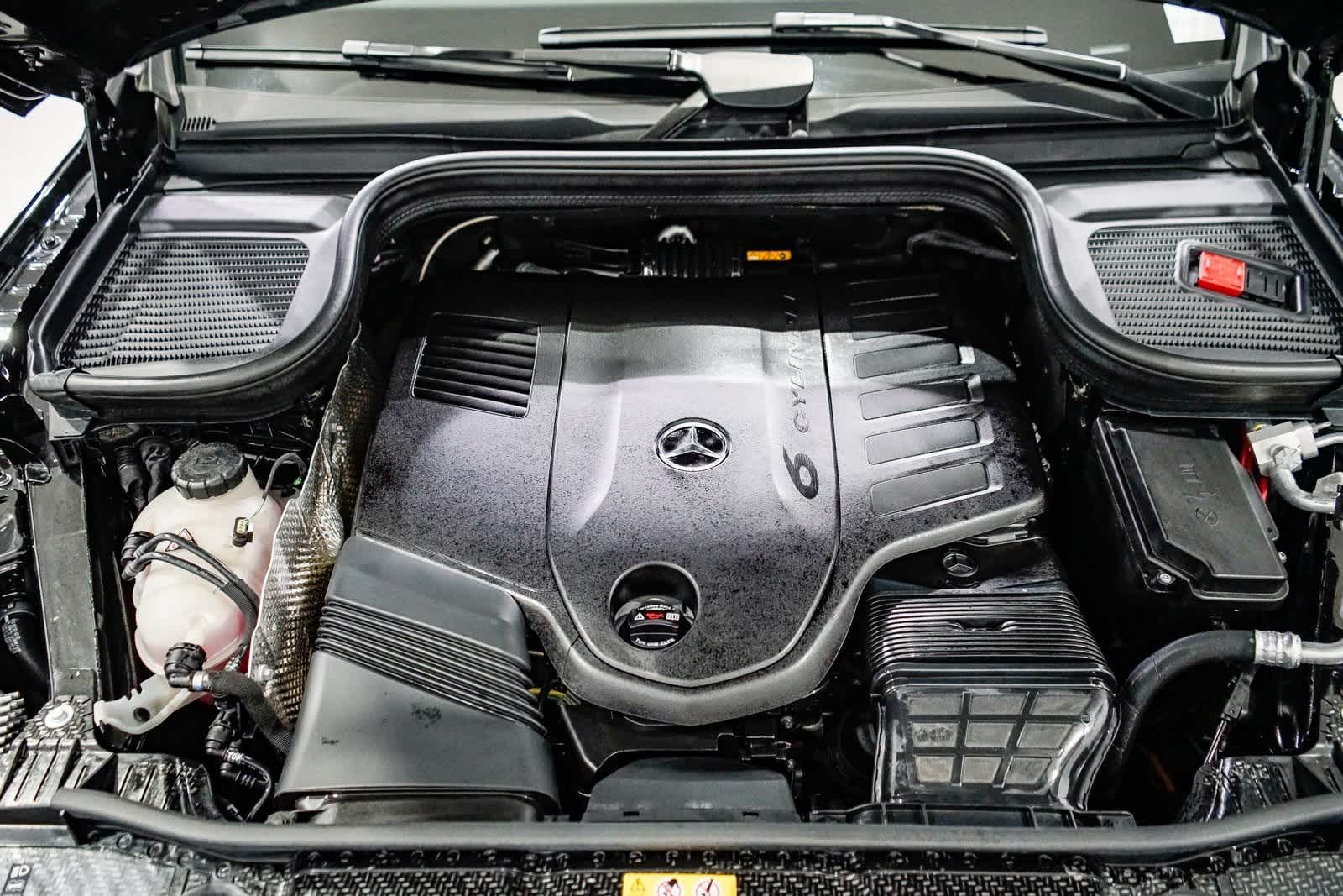 Thumbnail: 2025 Mercedes-Benz GLS - 29