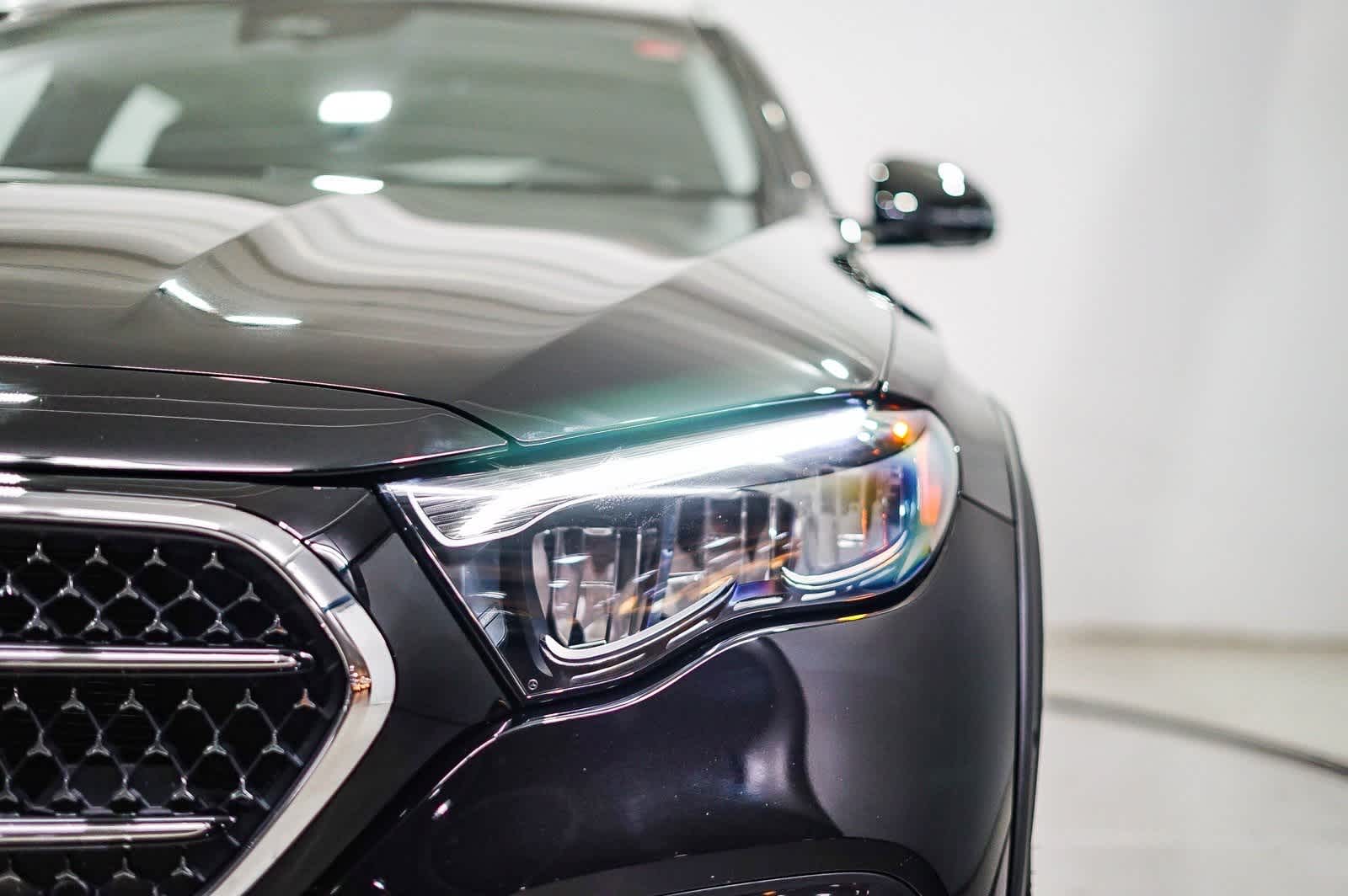 Thumbnail: 2025 Mercedes-Benz E-Class - 7