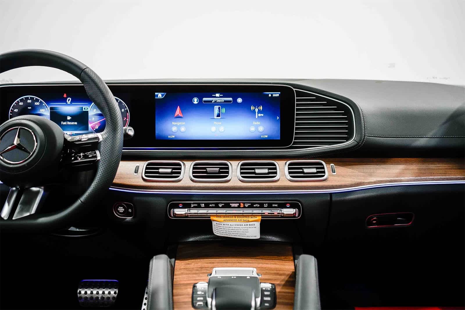 Thumbnail: 2026 Mercedes-Benz GLE - 13