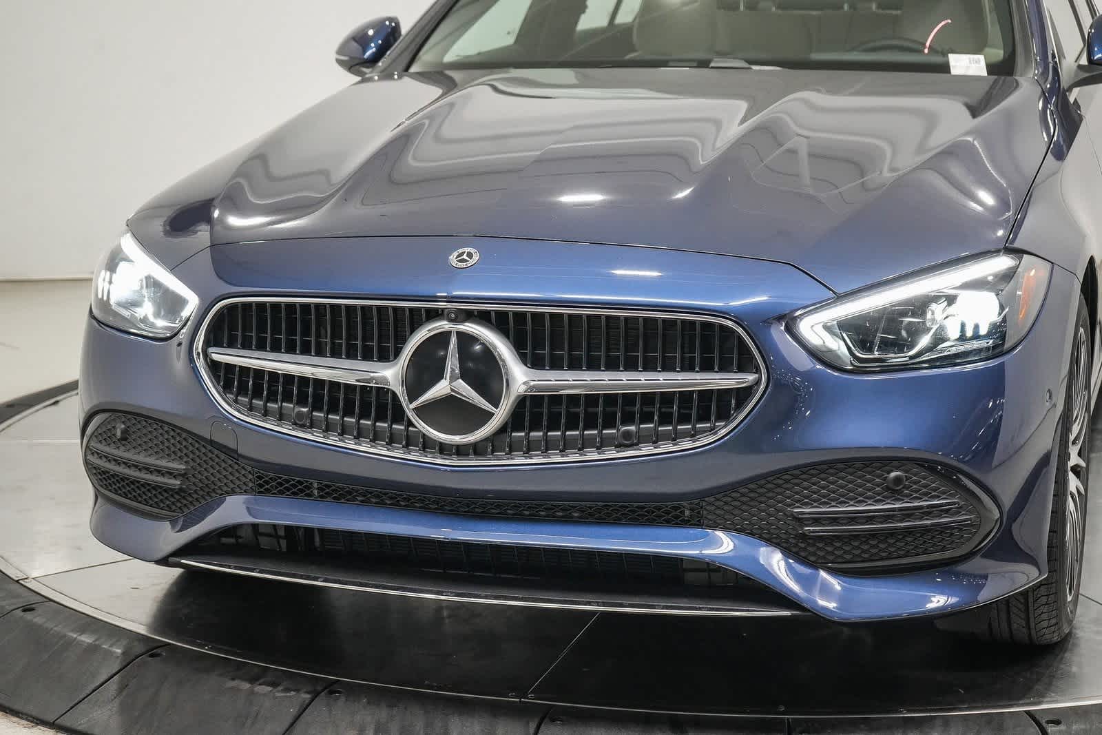 Thumbnail: 2025 Mercedes-Benz C-Class - 8