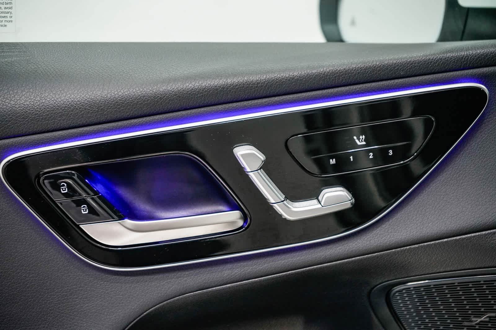 Thumbnail: 2025 Mercedes-Benz GLC - 20