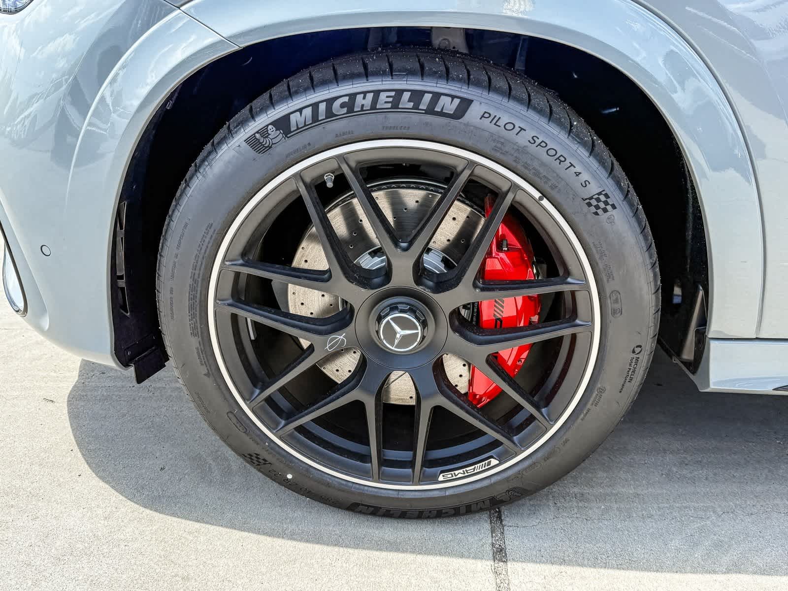 Thumbnail: 2025 Mercedes-Benz GLE - 9