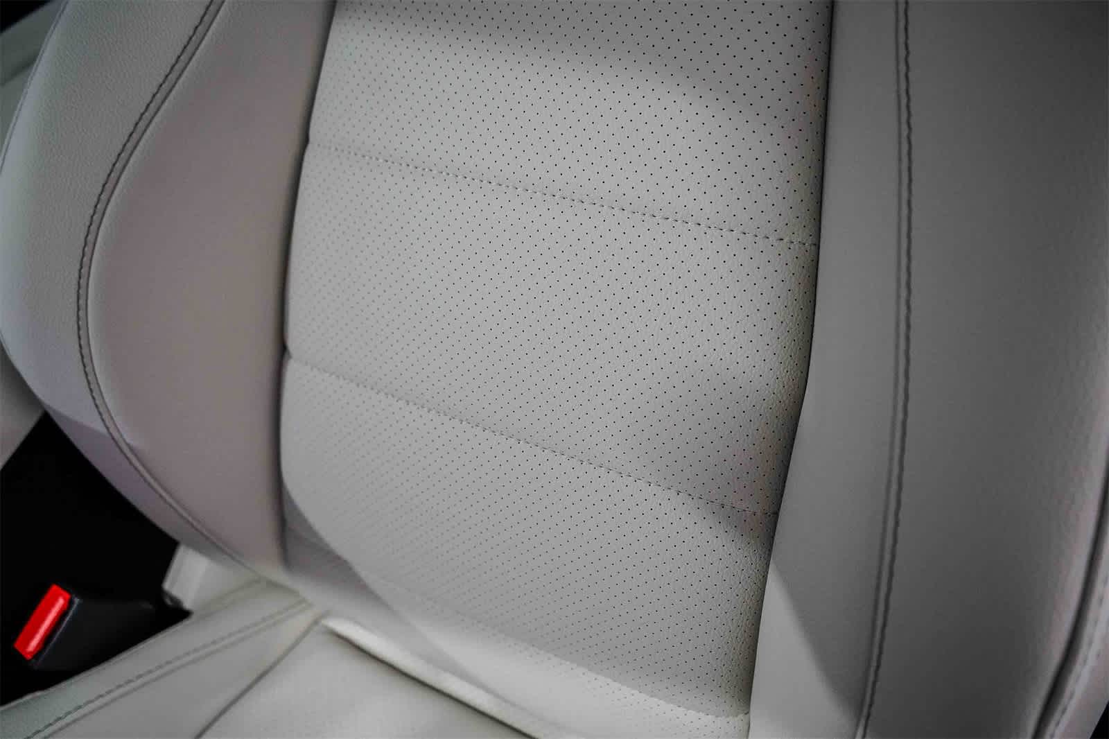 Thumbnail: 2026 Mercedes-Benz GLE - 28