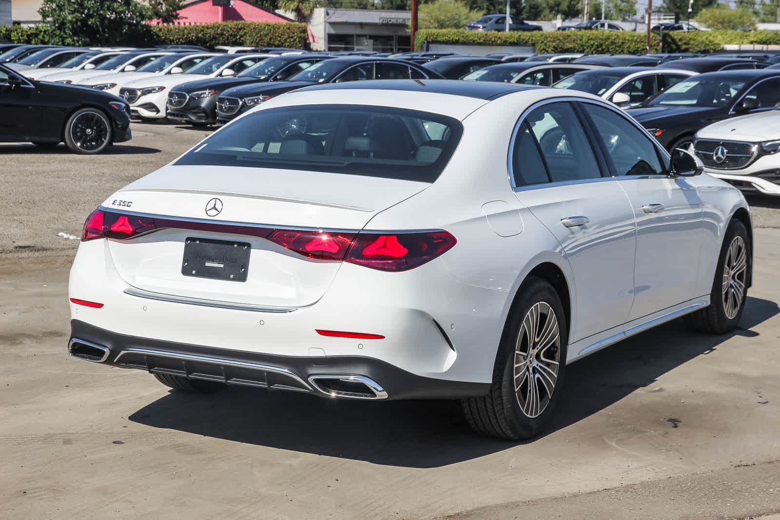Thumbnail: 2026 Mercedes-Benz E-Class - 4