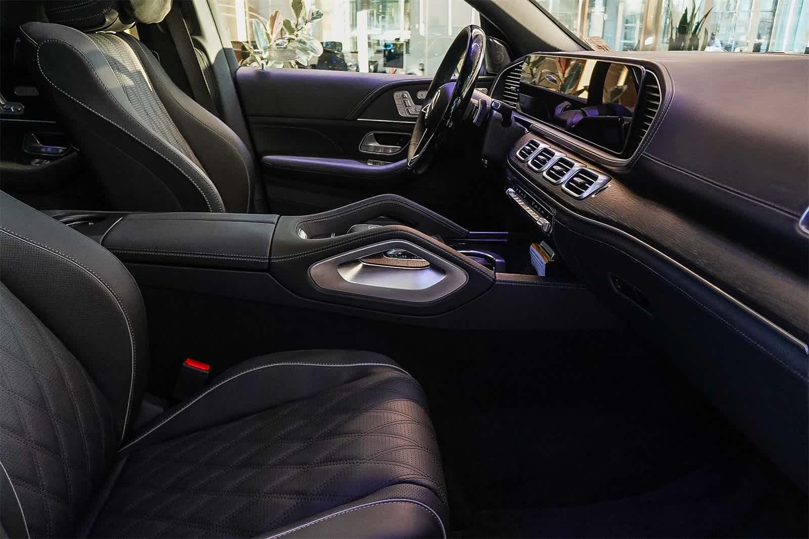 Thumbnail: 2026 Mercedes-Benz GLS - 20