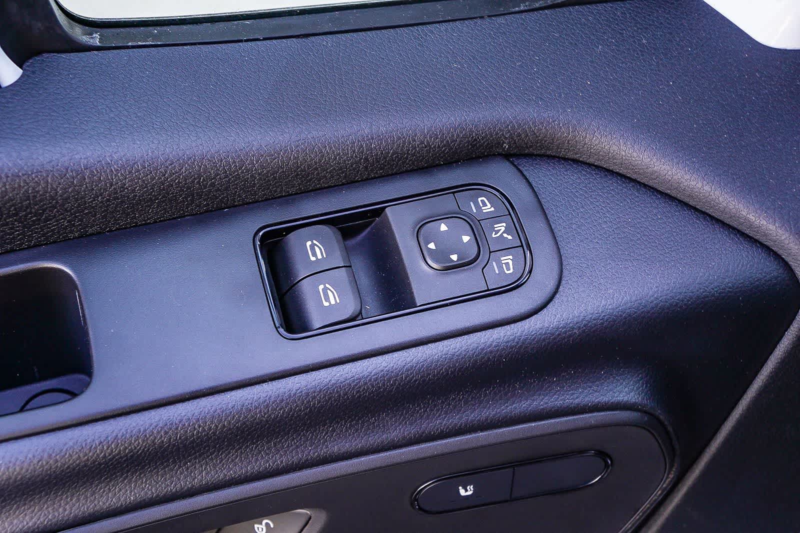 Thumbnail: 2024 Mercedes-Benz eSprinter - 22