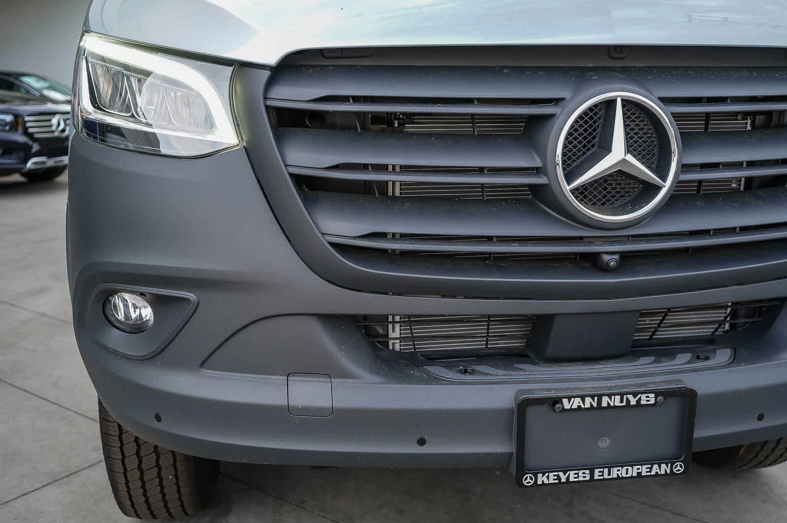Thumbnail: 2026 Mercedes-Benz Sprinter - 11