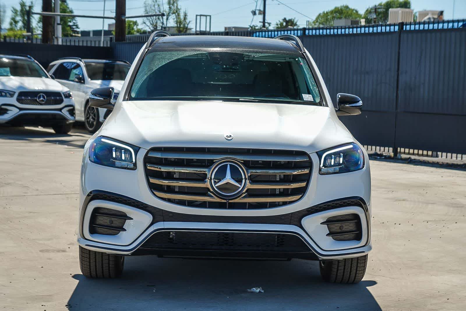 Thumbnail: 2026 Mercedes-Benz GLS - 2