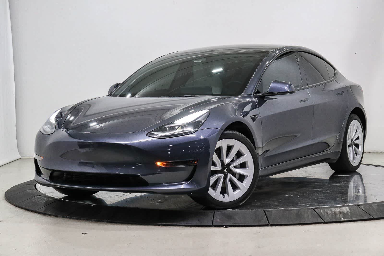 Thumbnail: 2023 Tesla Model 3 - 1
