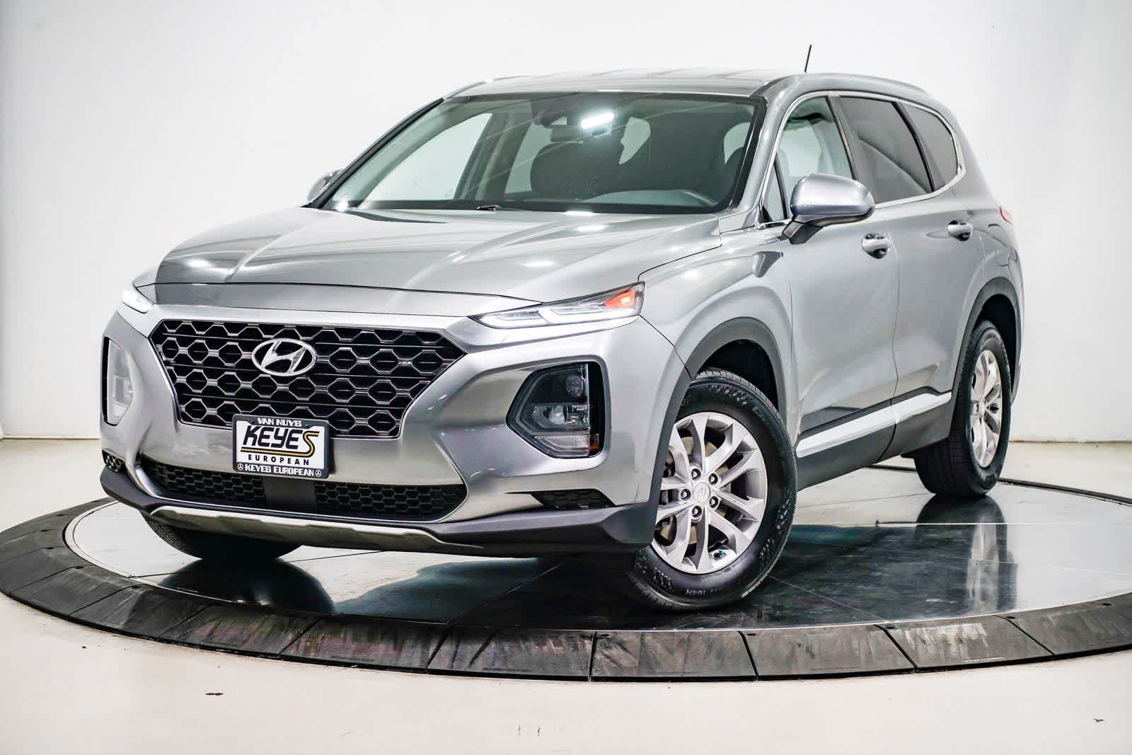 2019 Hyundai Santa Fe SE -
                  Van Nuys, CA