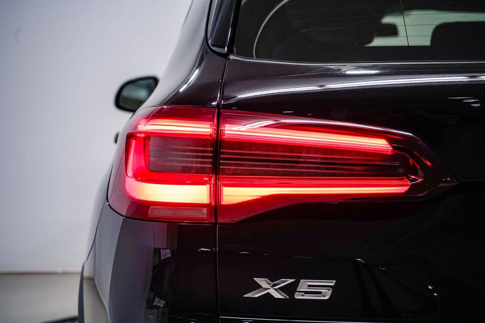 Thumbnail: 2022 BMW X5 - 9
