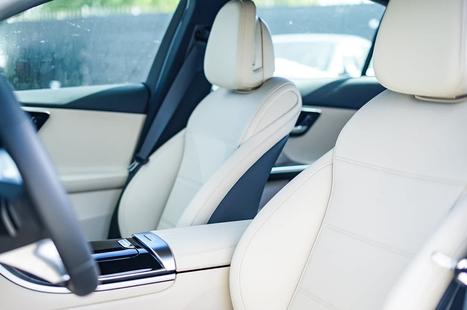 Thumbnail: 2025 Mercedes-Benz C-Class - 18