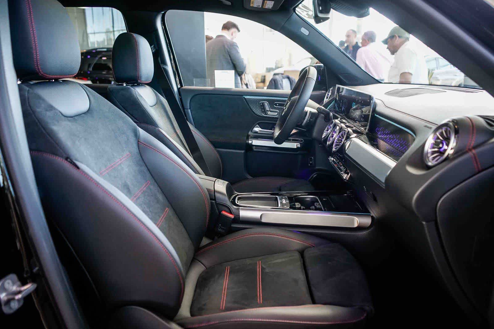 Thumbnail: 2024 Mercedes-Benz EQB - 16