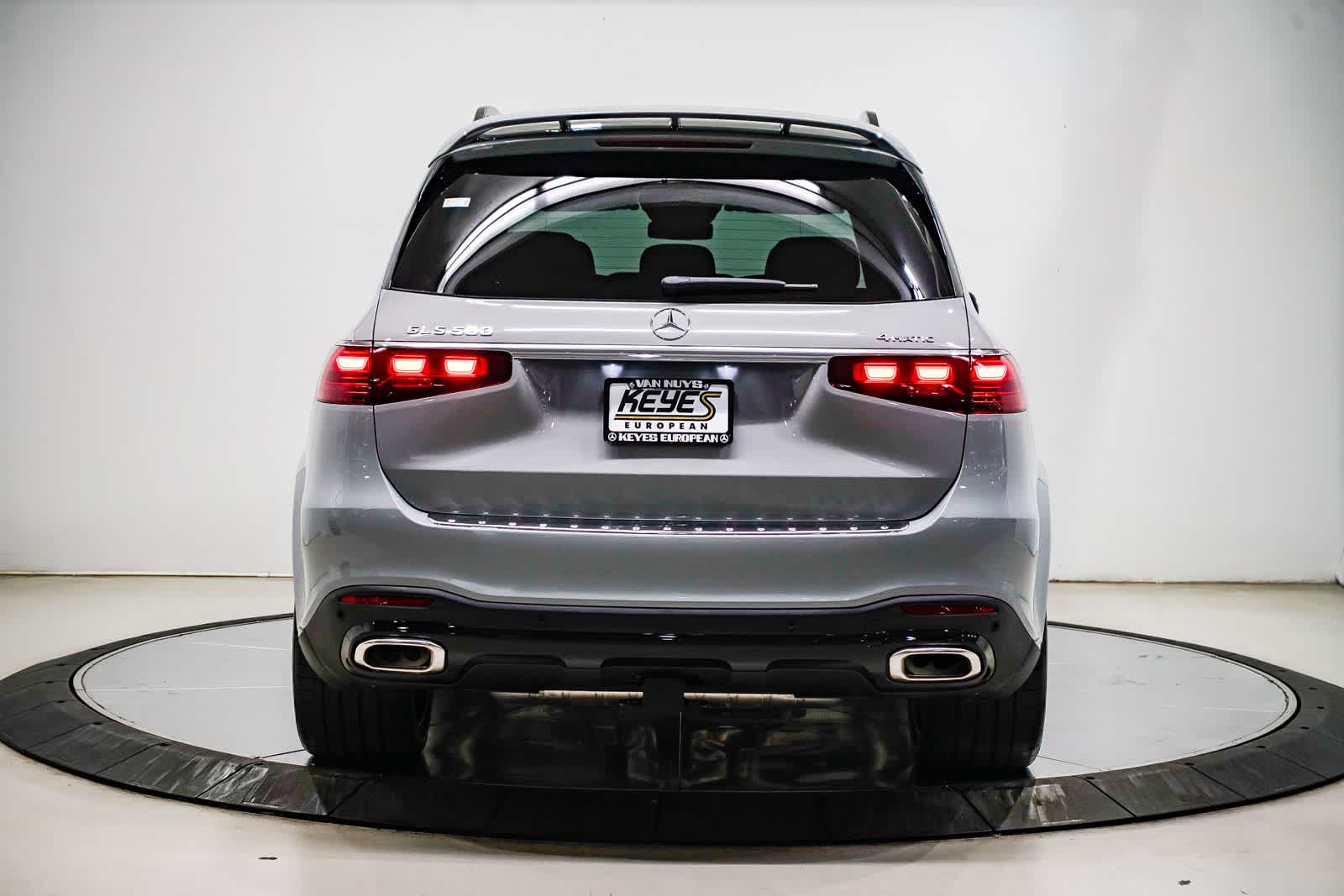 Thumbnail: 2026 Mercedes-Benz GLS - 3