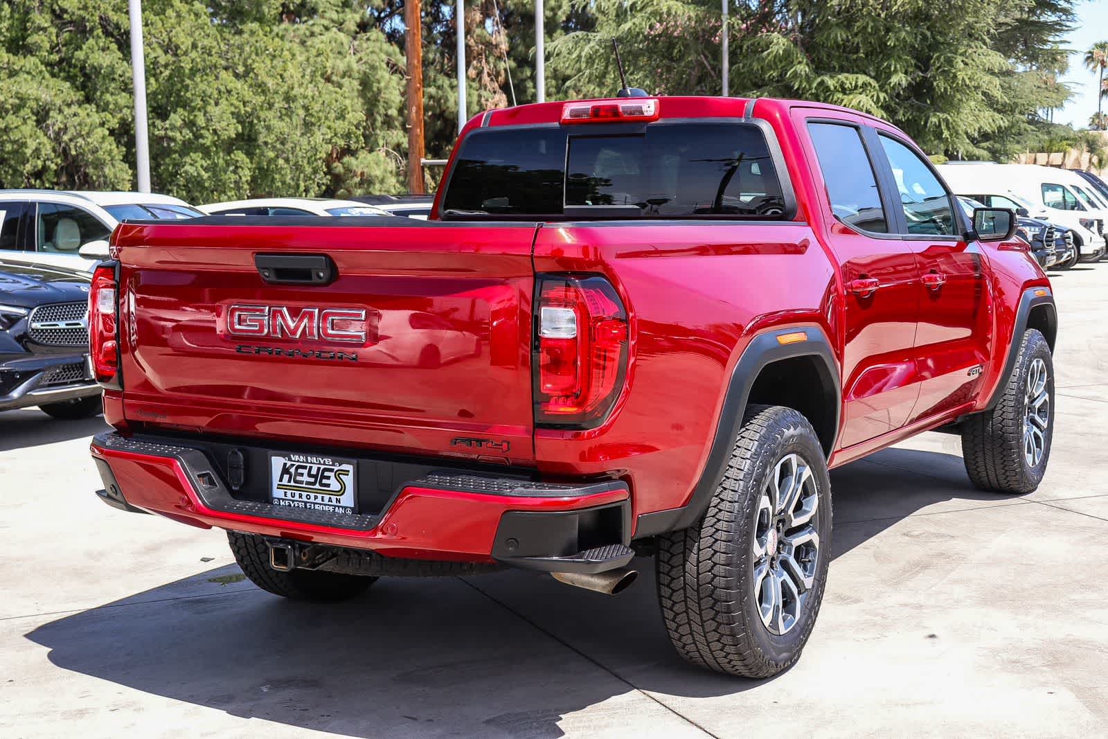 Thumbnail: 2024 GMC Canyon - 3