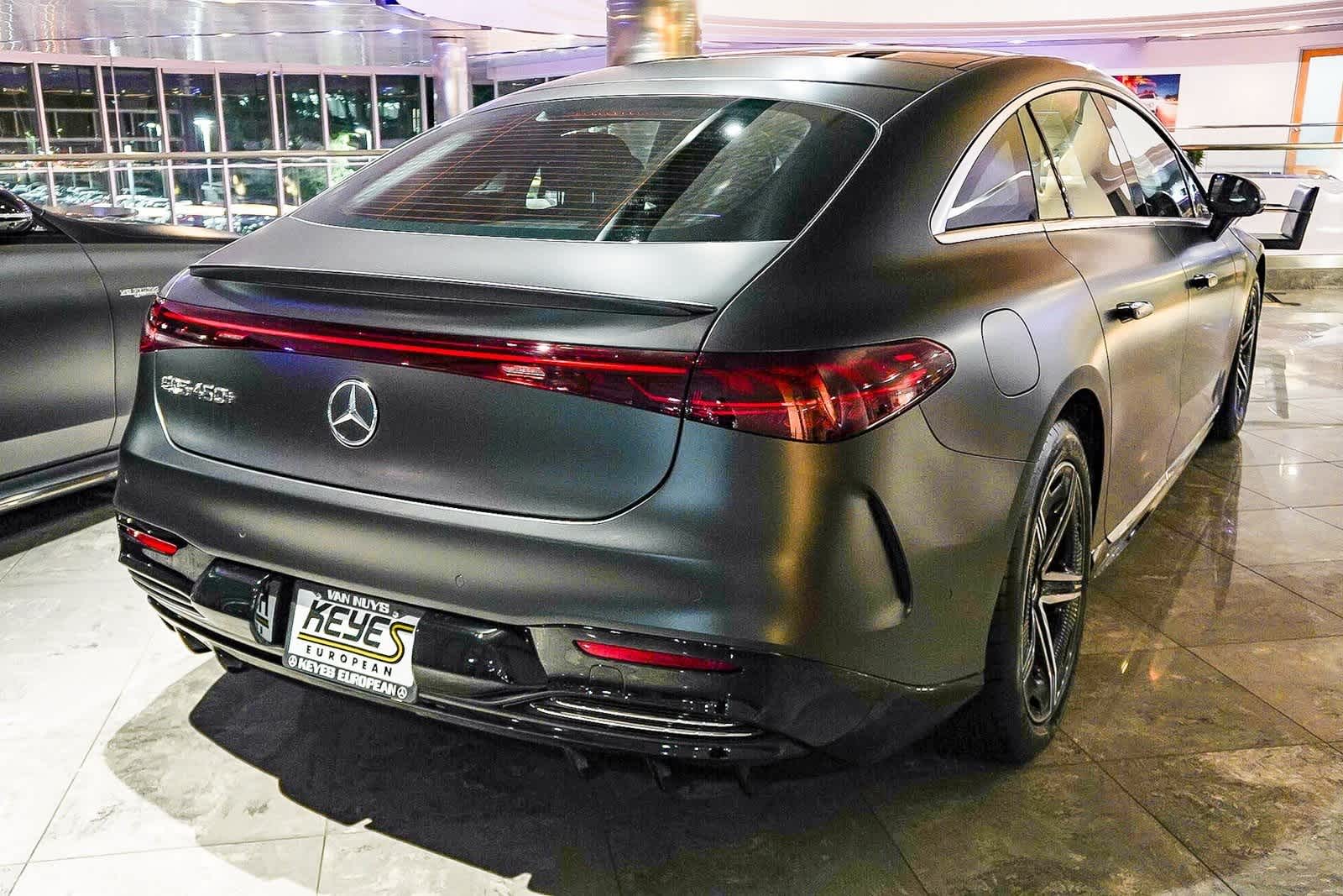 Thumbnail: 2026 Mercedes-Benz EQS - 4