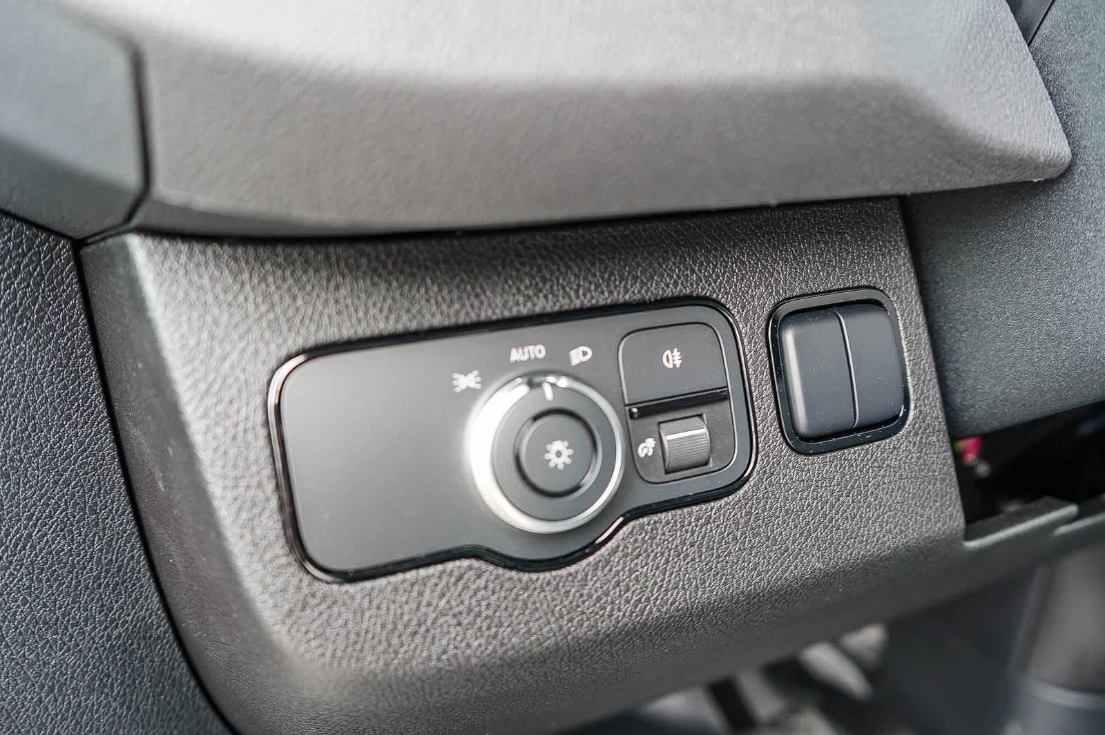 Thumbnail: 2026 Mercedes-Benz Sprinter - 21