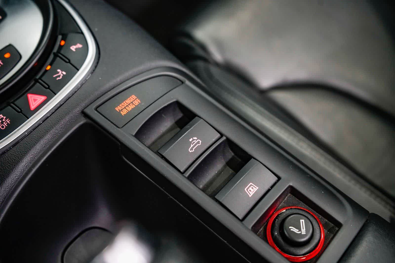 Thumbnail: 2011 Audi R8 - 27